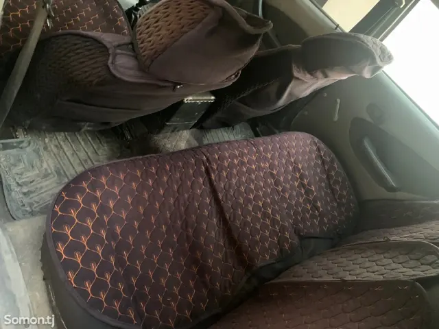 Daewoo Nexia 1996 · 1.6 MT