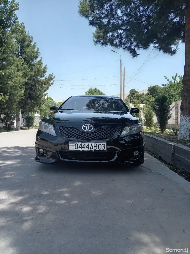Toyota Camry 2010 · 2.5 AT