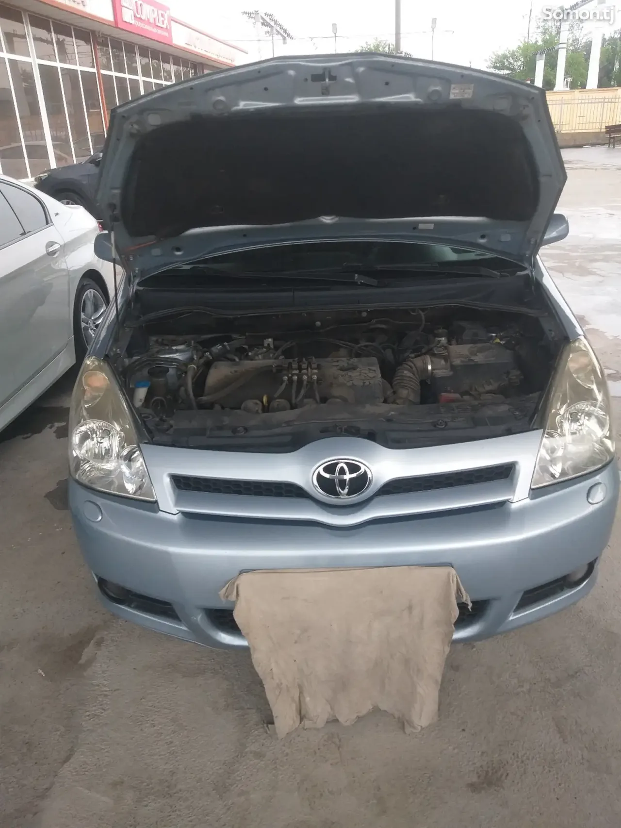 Toyota Verso 2006 · 1.8 MT