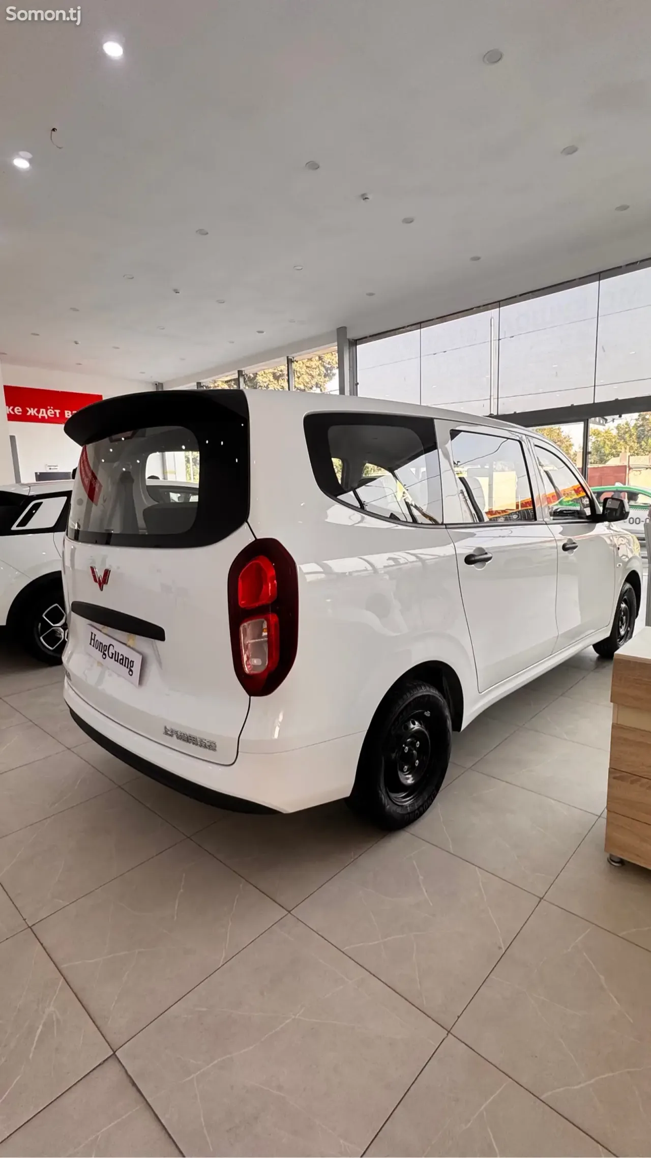Wuling Hongguang 2024 · AT