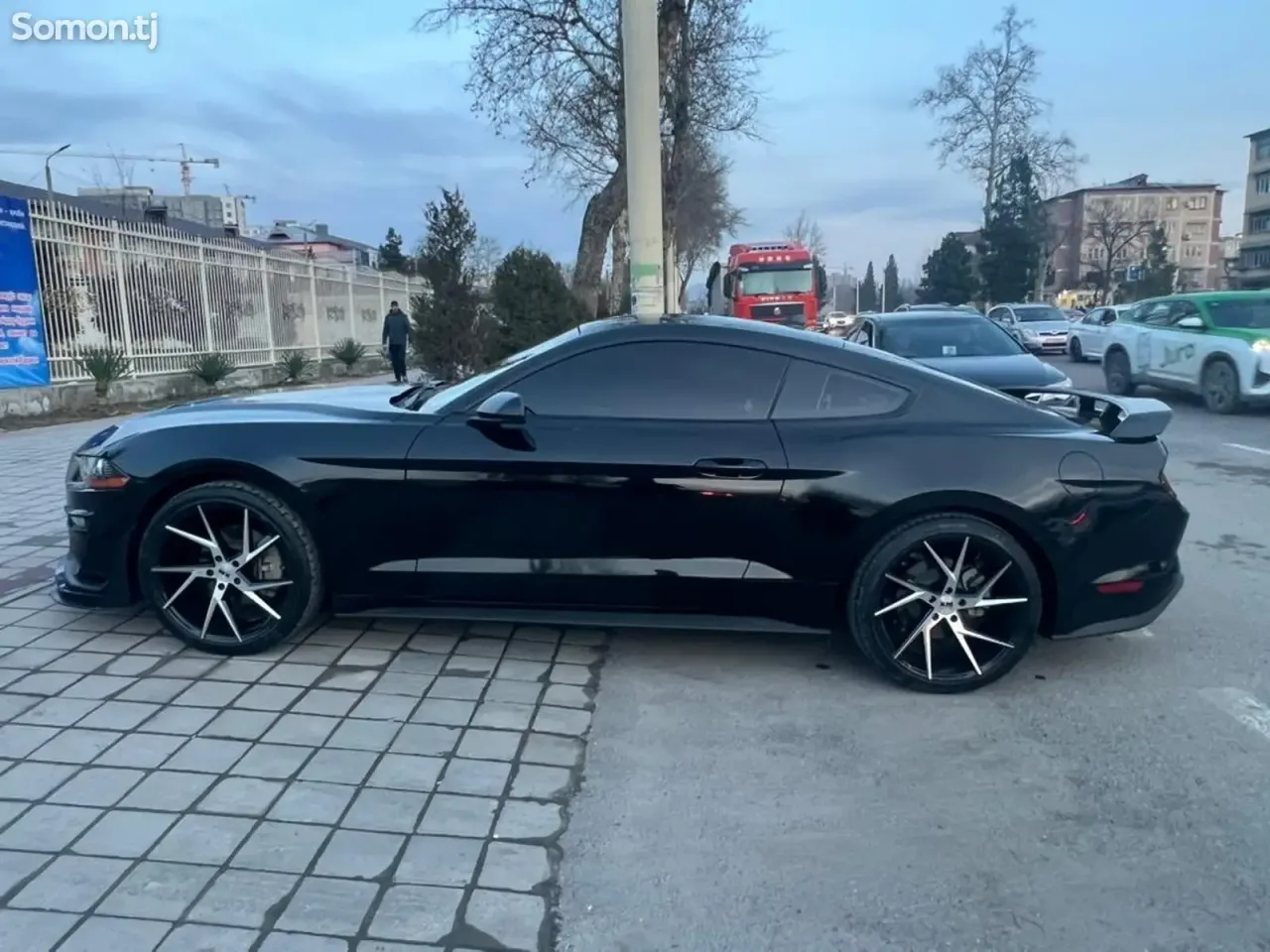 Ford Mustang 2020 · 2.3 AT