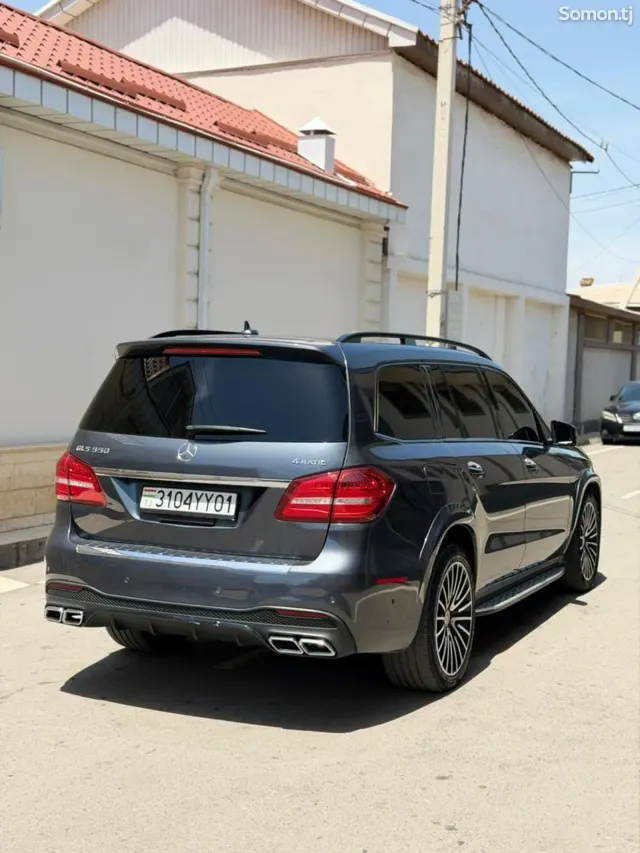 Mercedes-Benz GLS 2017 · 5.5 AT