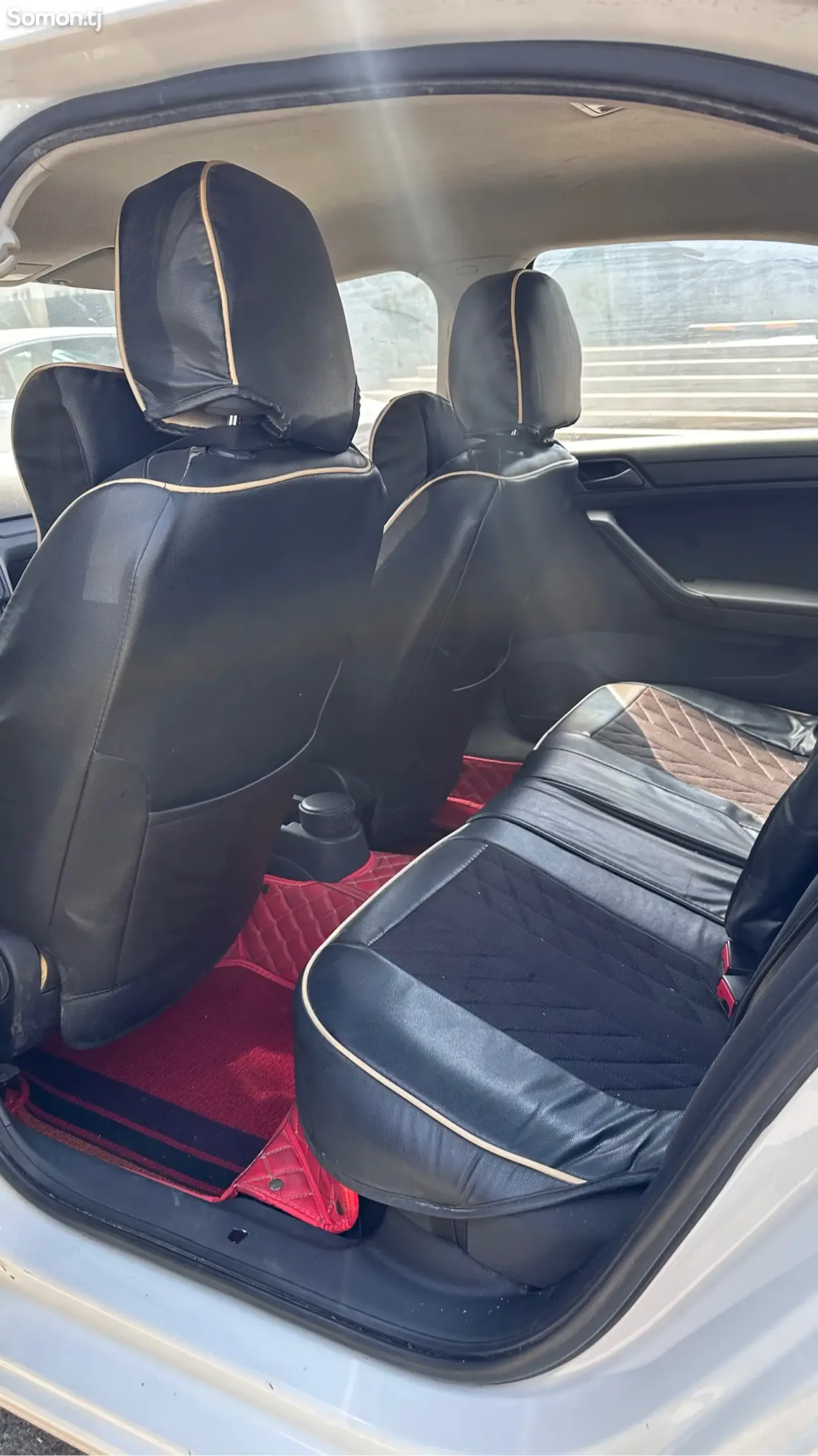 Volkswagen Jetta 2018 · 1.5 MT