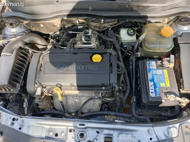 Opel Astra H 2008 · 1.6 MT