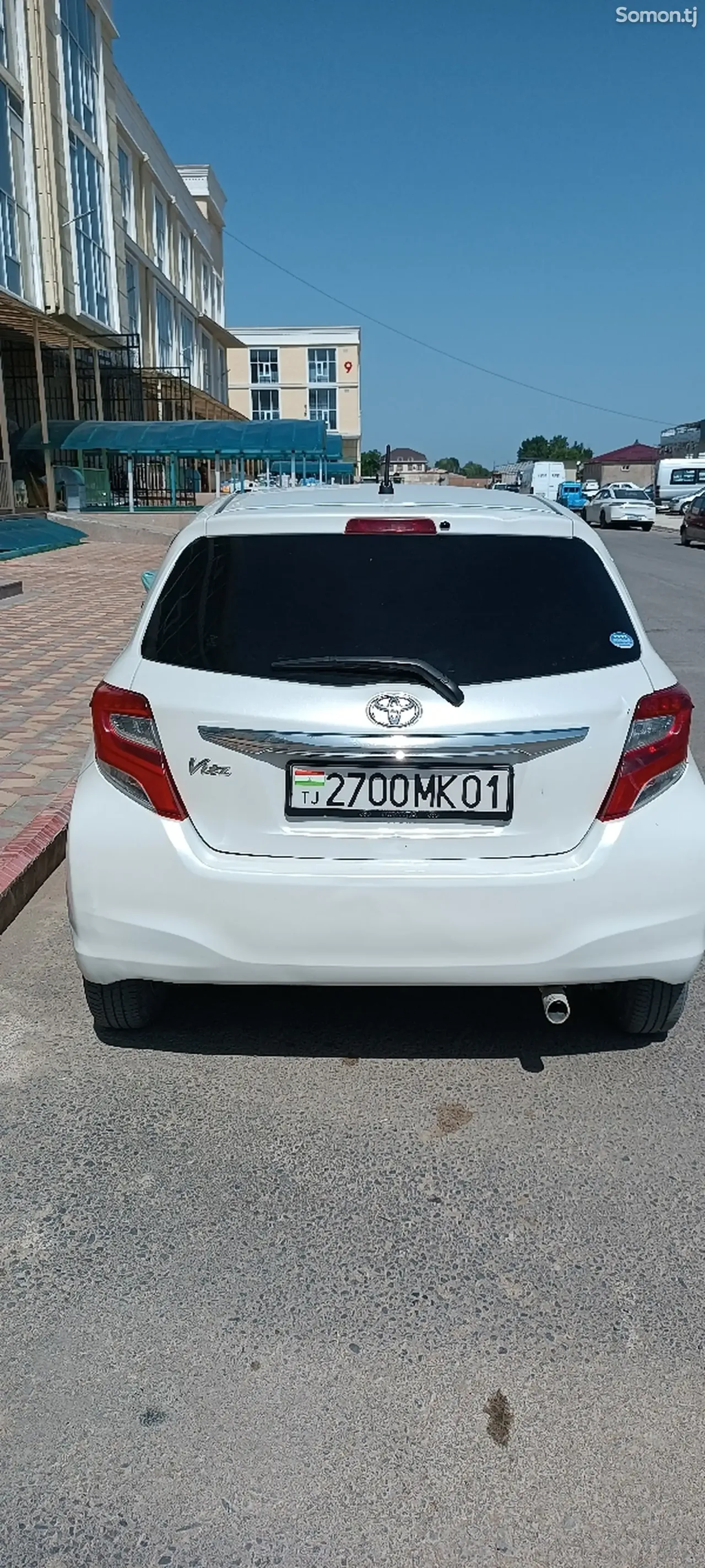 Toyota Vitz 2015 · 1.3 AT