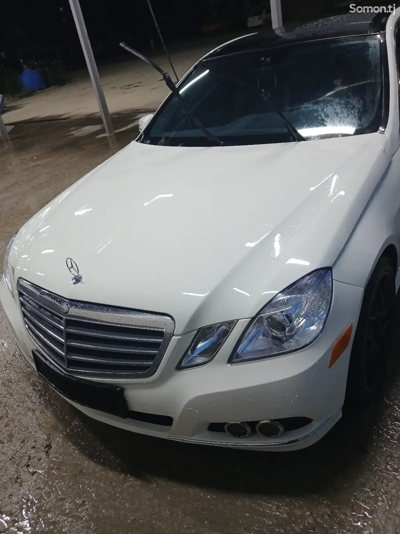 Mercedes-Benz E class 2011 · 3.5 AT