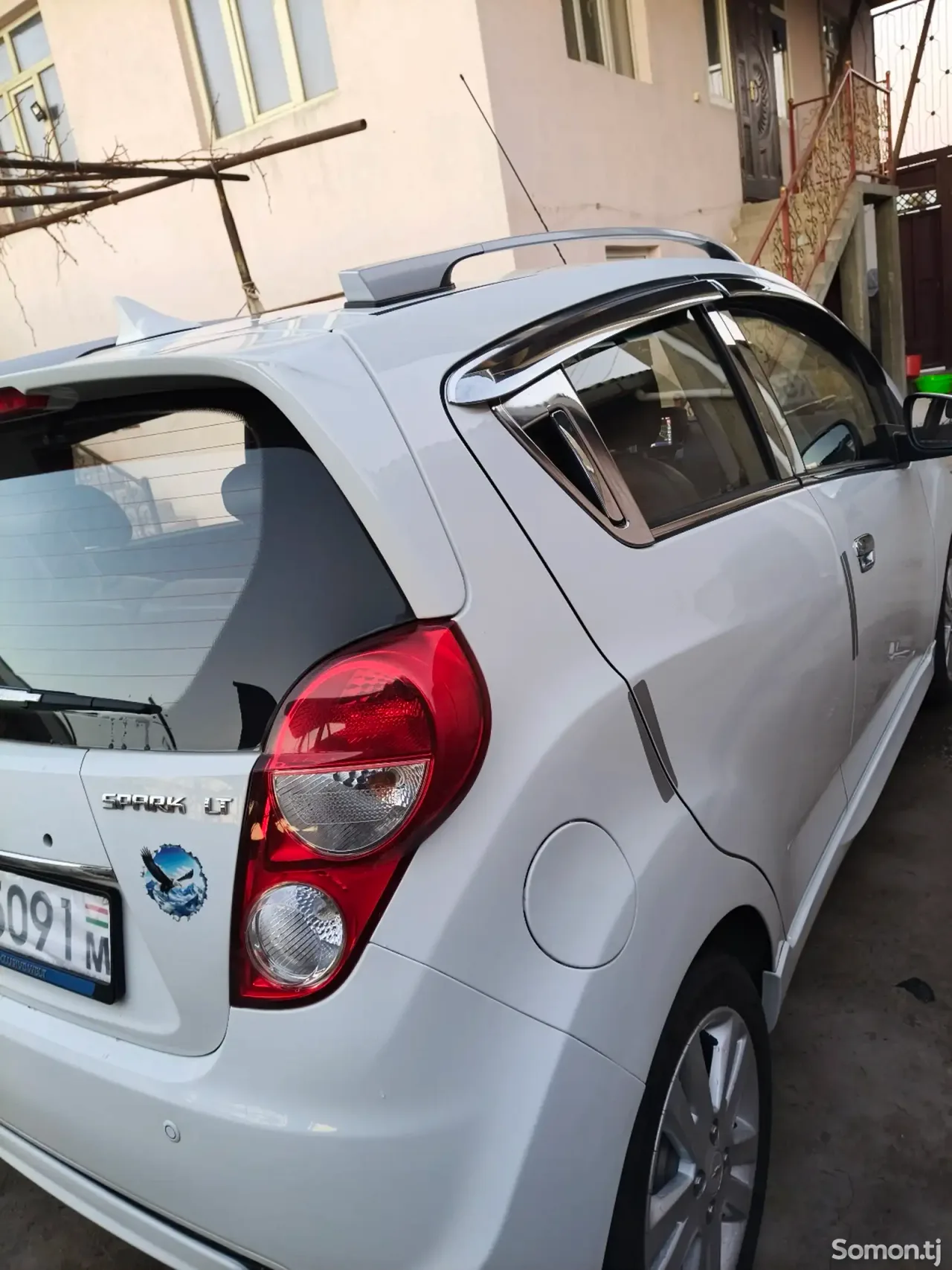 Chevrolet Spark 2014 · 1.1 AT