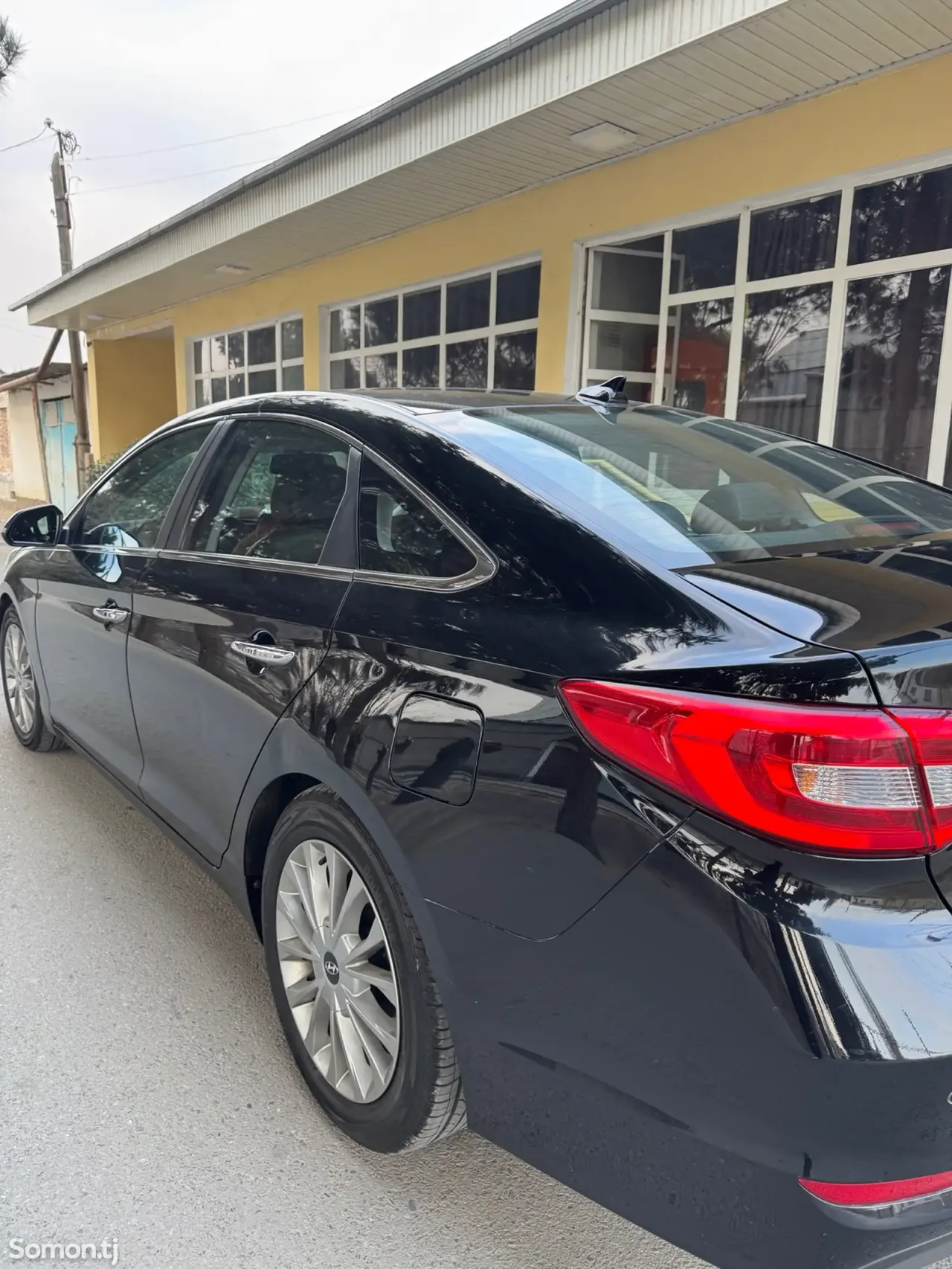 Hyundai Sonata 2015 · 2.0 AT