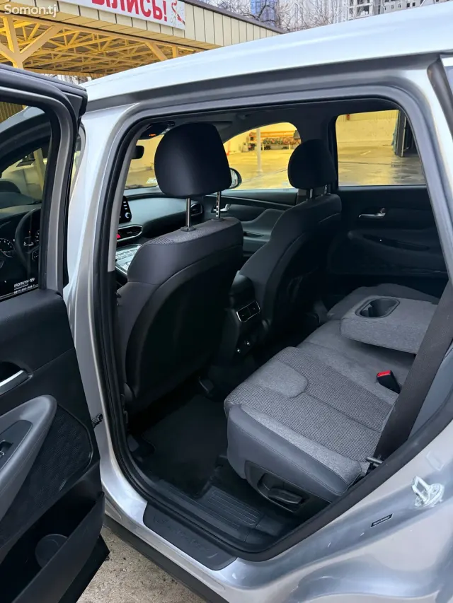 Hyundai Santa Fe 2021 · 2.5 AT