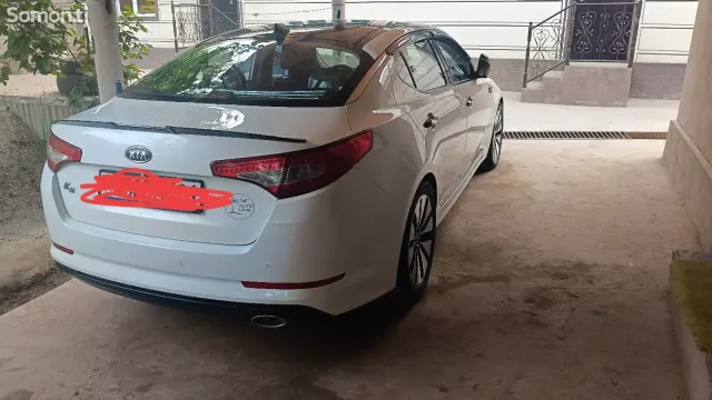 Kia K5 2011 · 2.0 AT