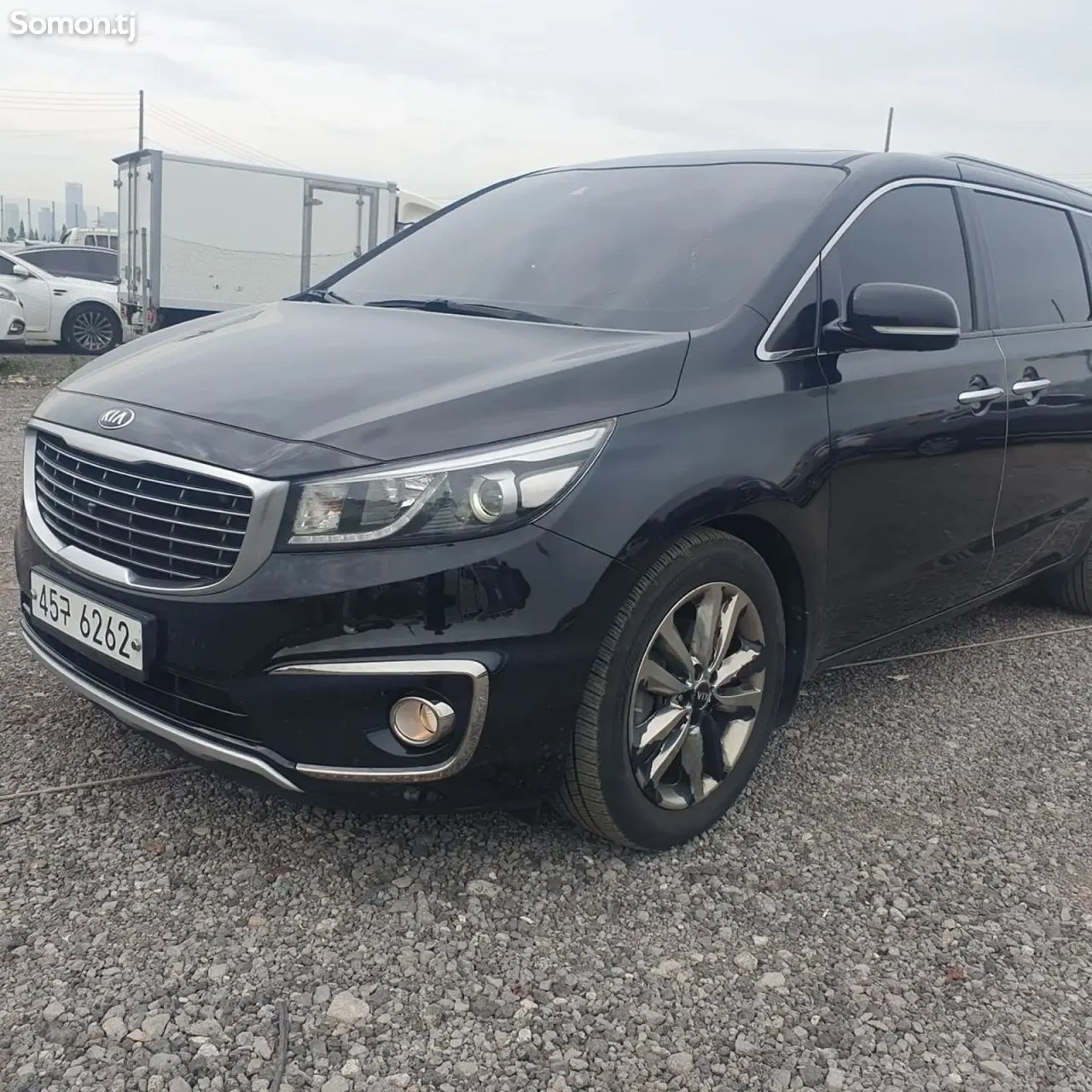 Kia Carnival 2015 · 2.2 AT