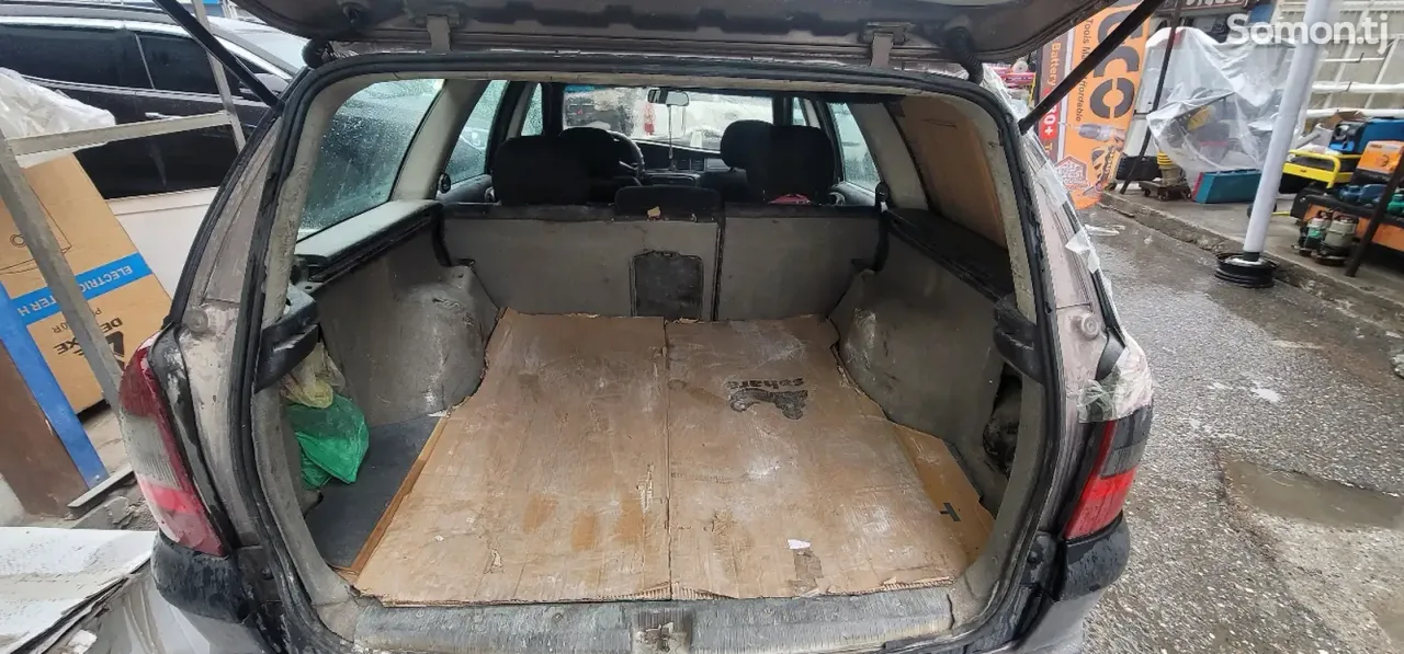 Opel Vectra B 1998 · 1.8 MT