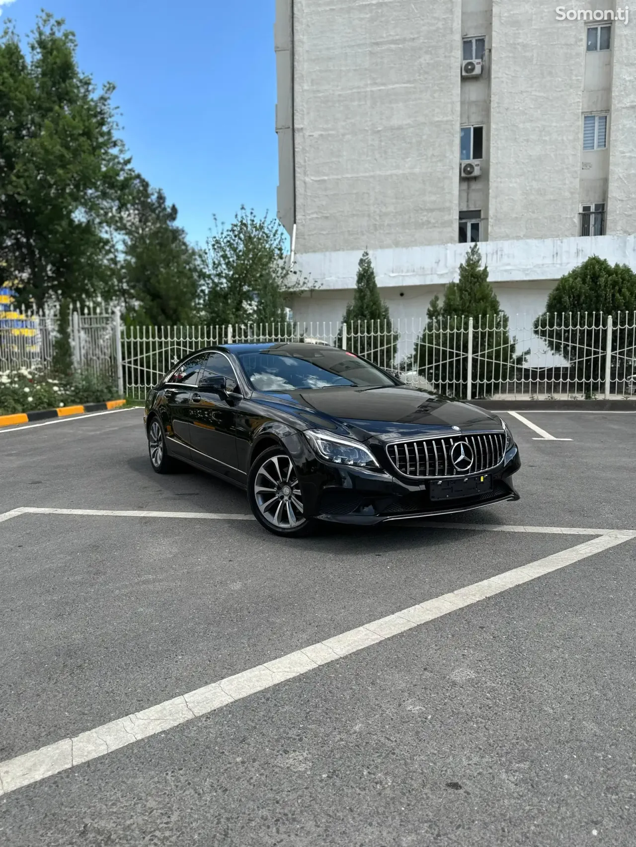 Mercedes-Benz CLS class 2015 · 2.5 AT