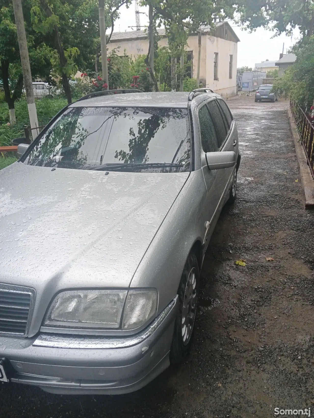 Mercedes-Benz C class 1999 · 2.4 AT