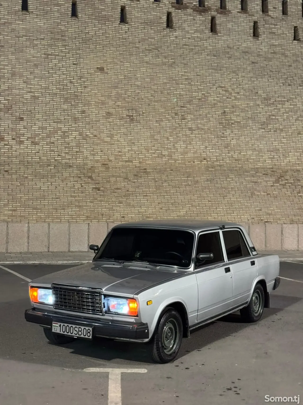 Lada (ВАЗ) 2107 2011 · 1.6 MT