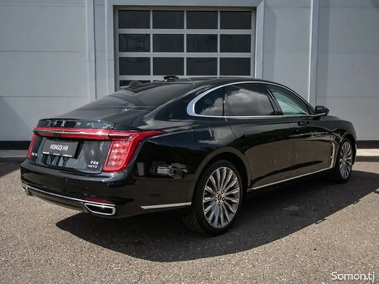 Hongqi H9 2025 · 2.0 AT