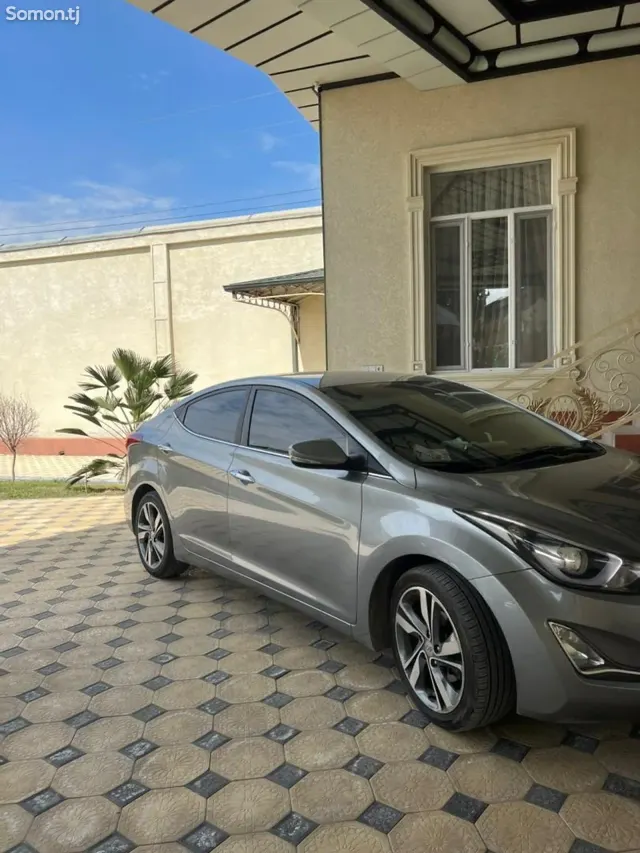 Hyundai Avante 2014 · 1.6 AT
