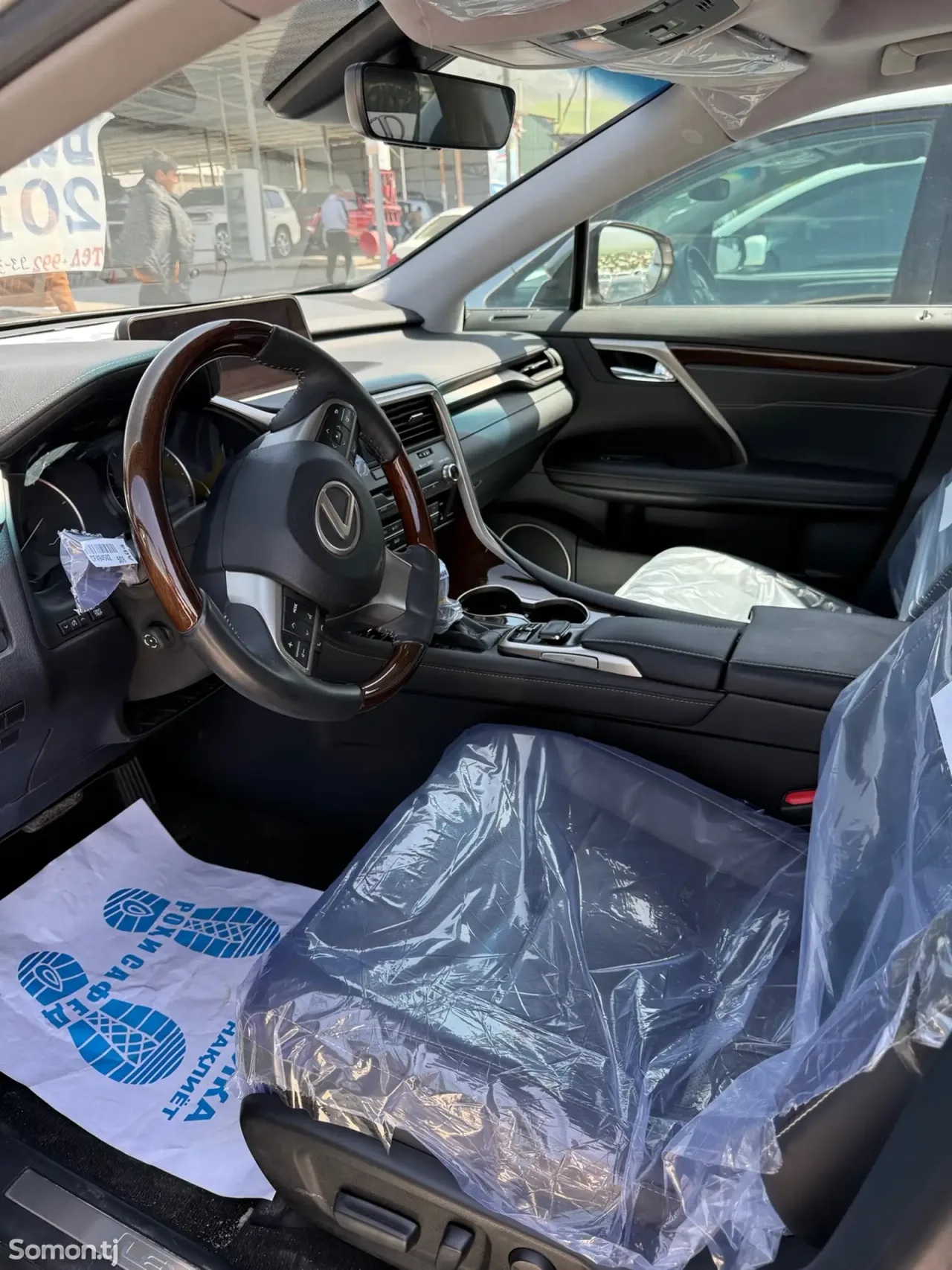 Lexus RX series 2017 · 3.5 AT