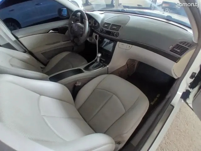 Mercedes-Benz E class 2007 · 3.5 AT