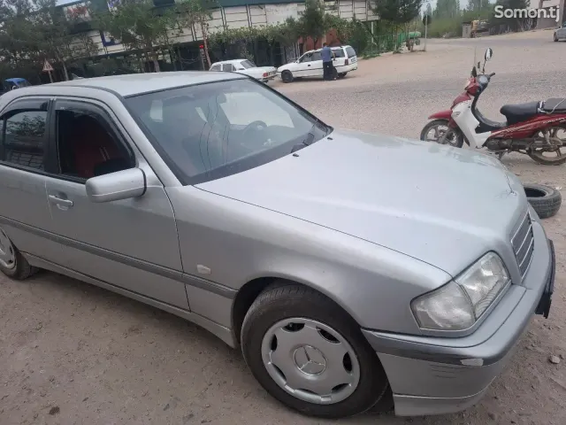 Mercedes-Benz C class 1999 · 1.8 MT