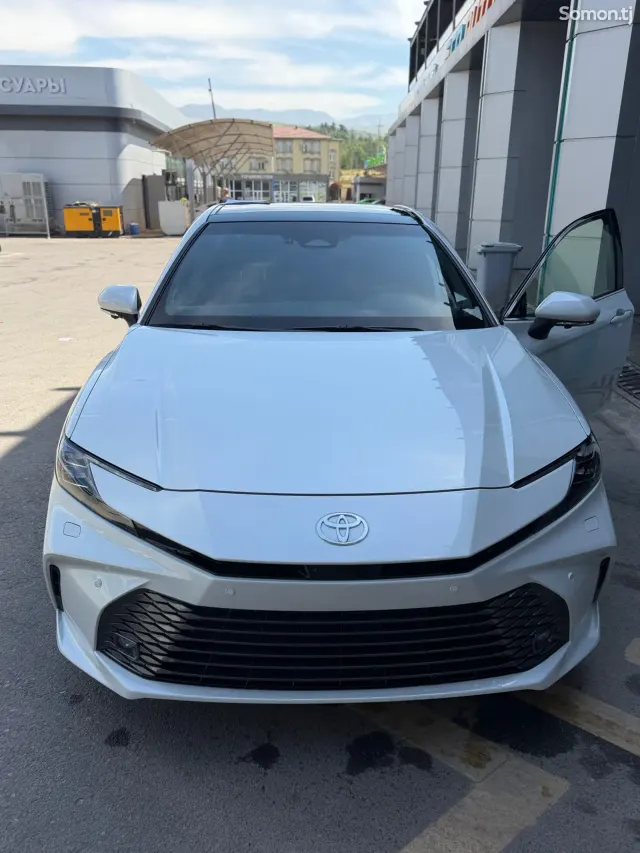 Toyota Camry 2026 · 2.5 AT