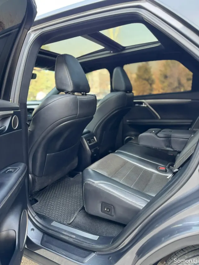 Lexus RX series 2016 · 3.5 AT