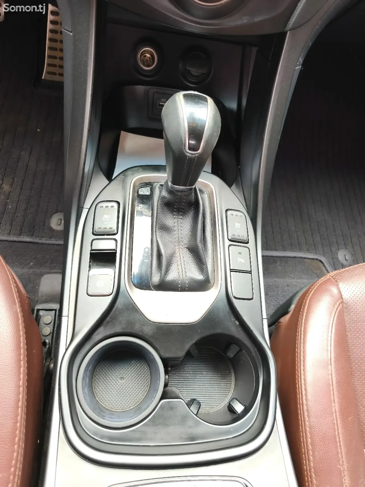 Hyundai Santa Fe 2016 · 2.0 AT