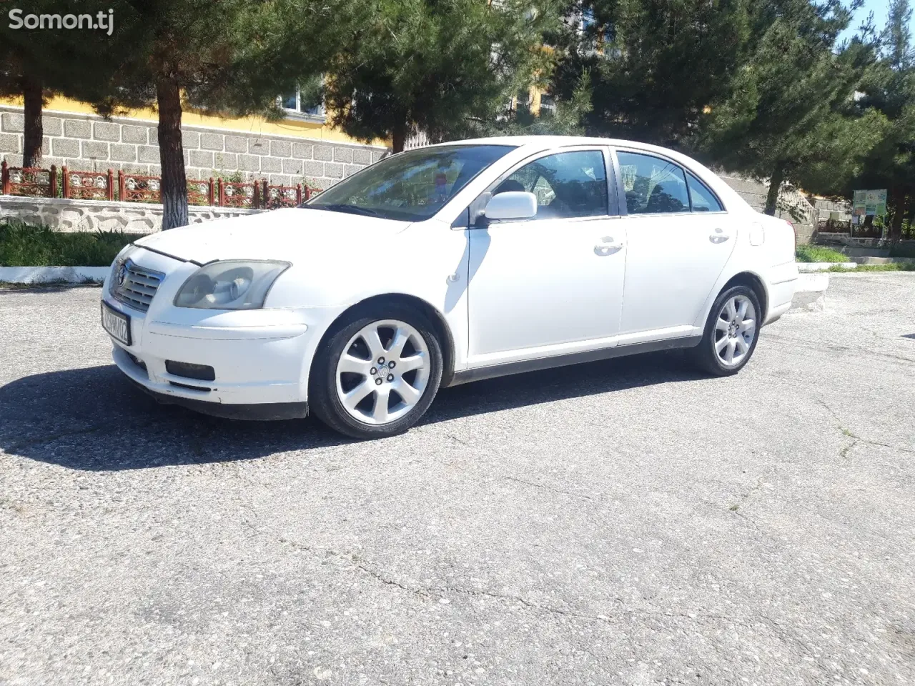 Toyota Avensis 2003 · 2.0 MT