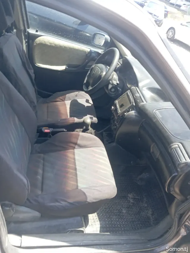 Opel Astra K 1997 · 1.6 MT