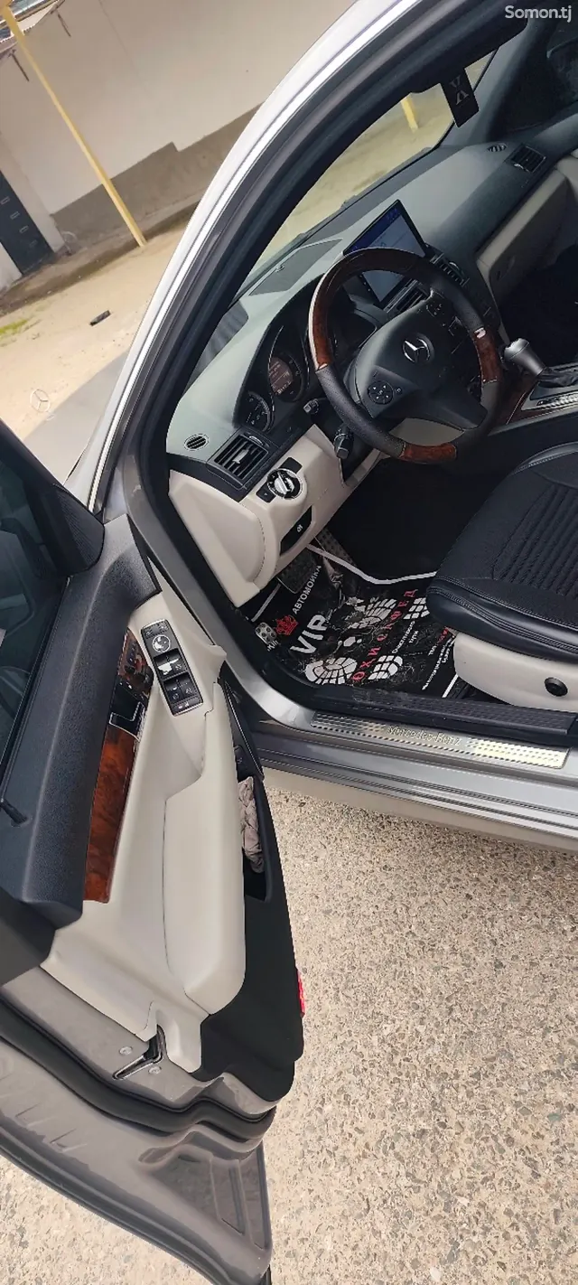 Mercedes-Benz C class 2011 · 3.0 AT