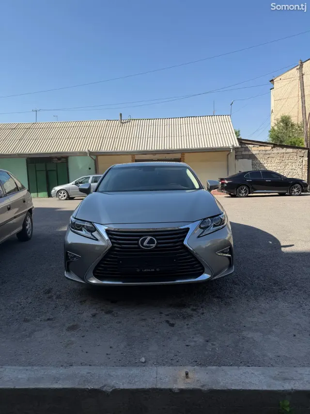 Lexus ES series 2016 · 3.0 AT