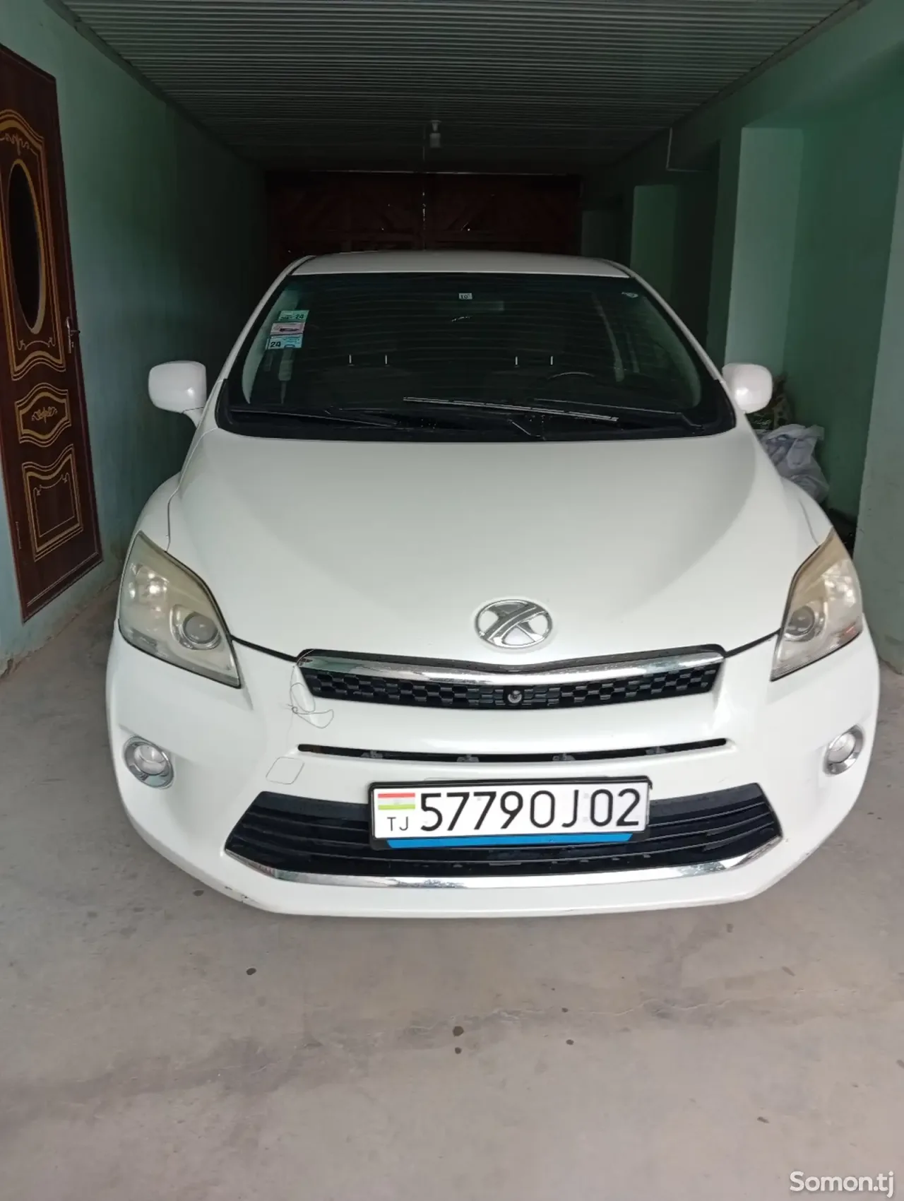 Toyota Mark X ZiO 2009 · 2.4 AT