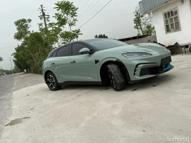 BYD Seal 2025 · AT