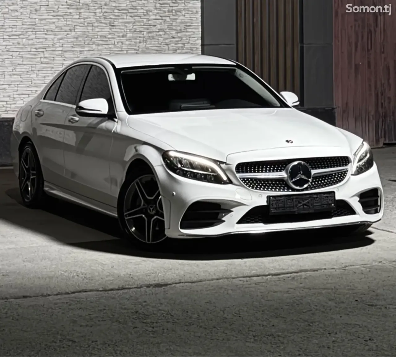 Mercedes-Benz C class 2020 · 2.0 AT