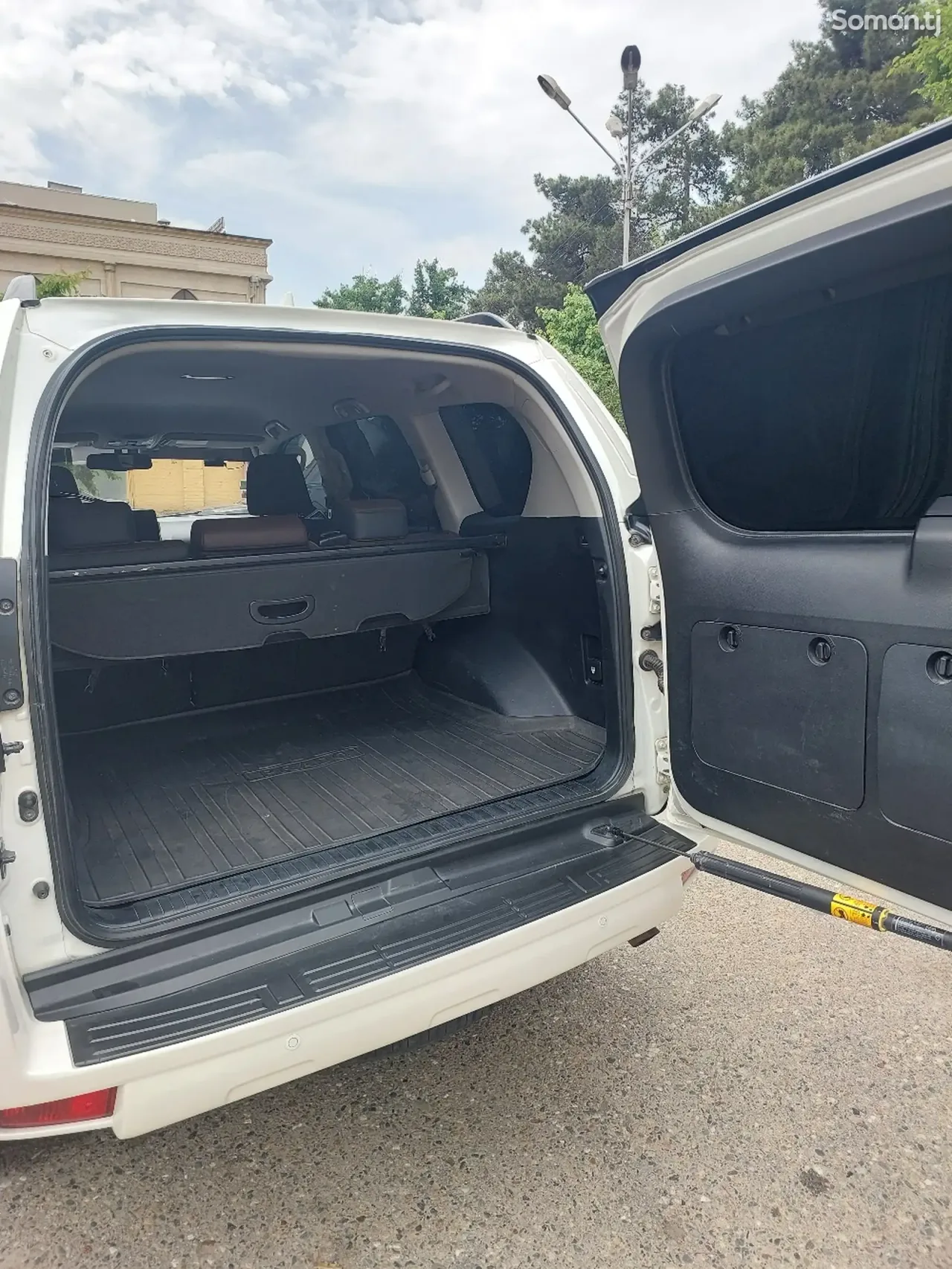 Toyota Land Cruiser Prado 2017 · 3.0 AT