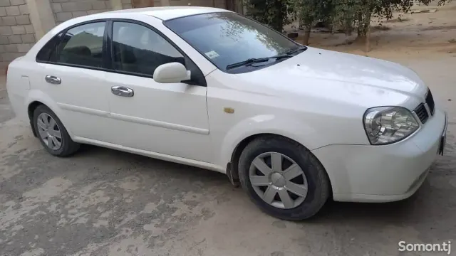 Chevrolet Lacetti 2002 · 1.8 MT