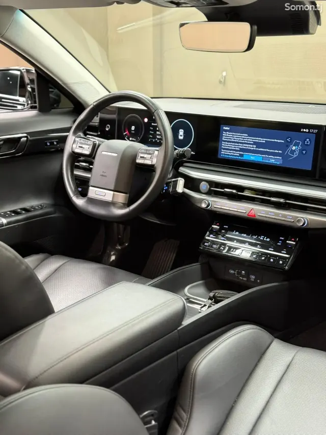 Hyundai Grandeur 2023 · 3.0 AT