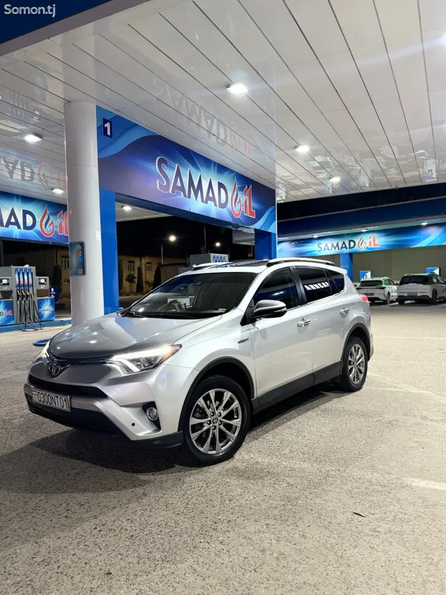 Toyota RAV 4 2016 · 2.5 AT