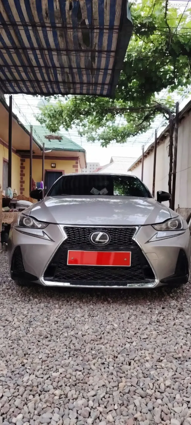 Lexus IS series 2014 · 3.5 AT
