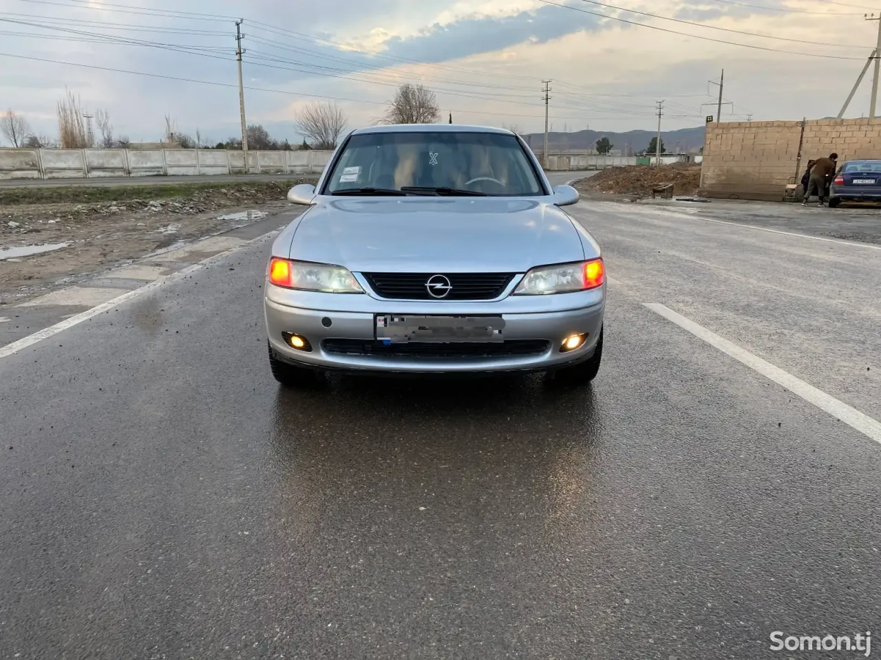Opel Vectra B 2000 · 1.6 MT