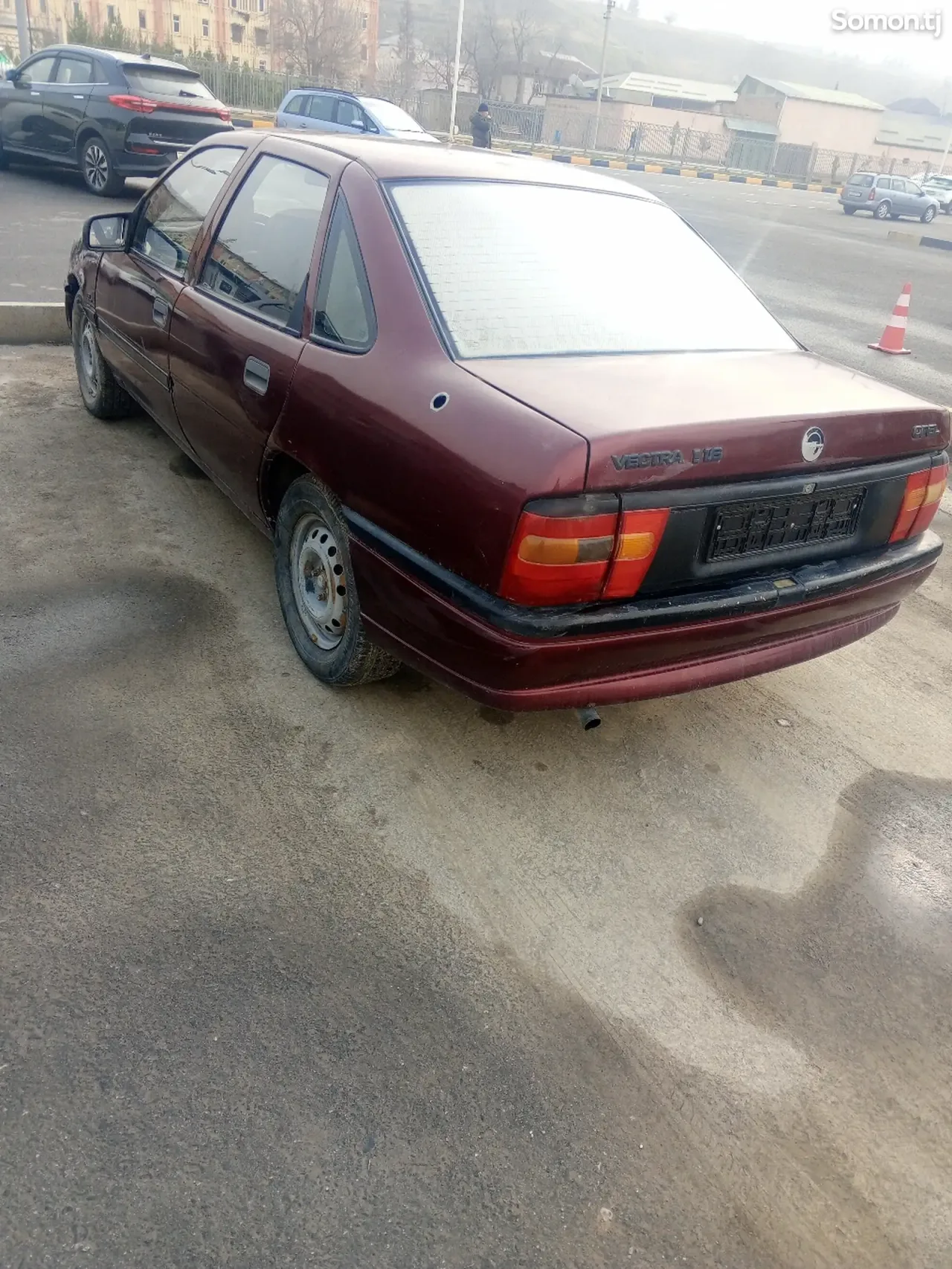 Opel Vectra A 1992 · 1.8 MT
