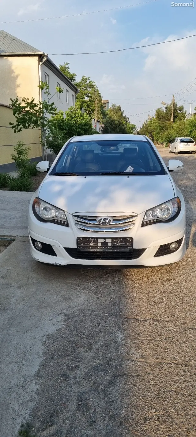 Hyundai Avante 2011 · 1.6 AT