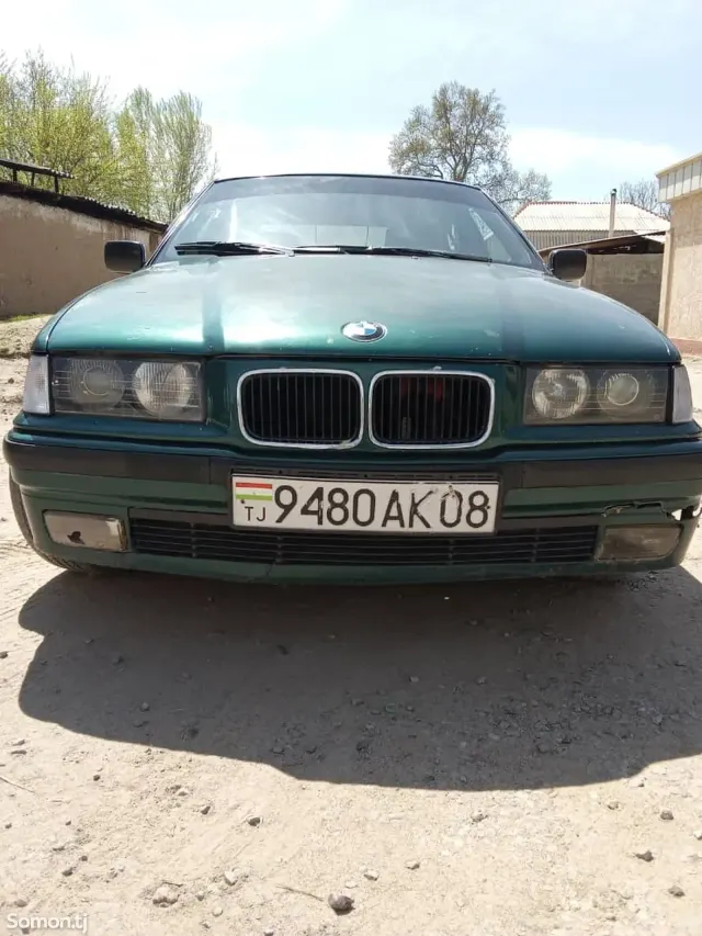 BMW 3 series 1993 · 1.6 MT
