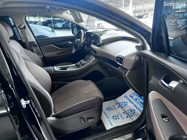 Hyundai Santa Fe 2022 · 2.5 AT