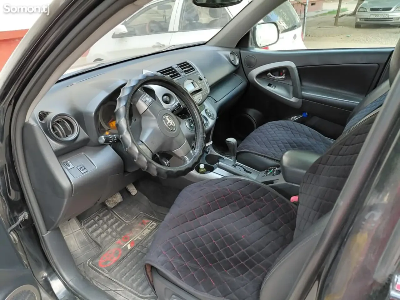 Toyota RAV 4 2007 · 2.4 AT