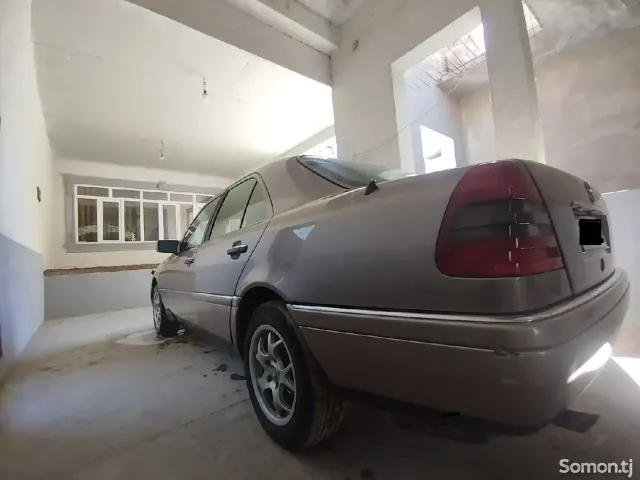 Mercedes-Benz C class 1994 · 1.8 AT
