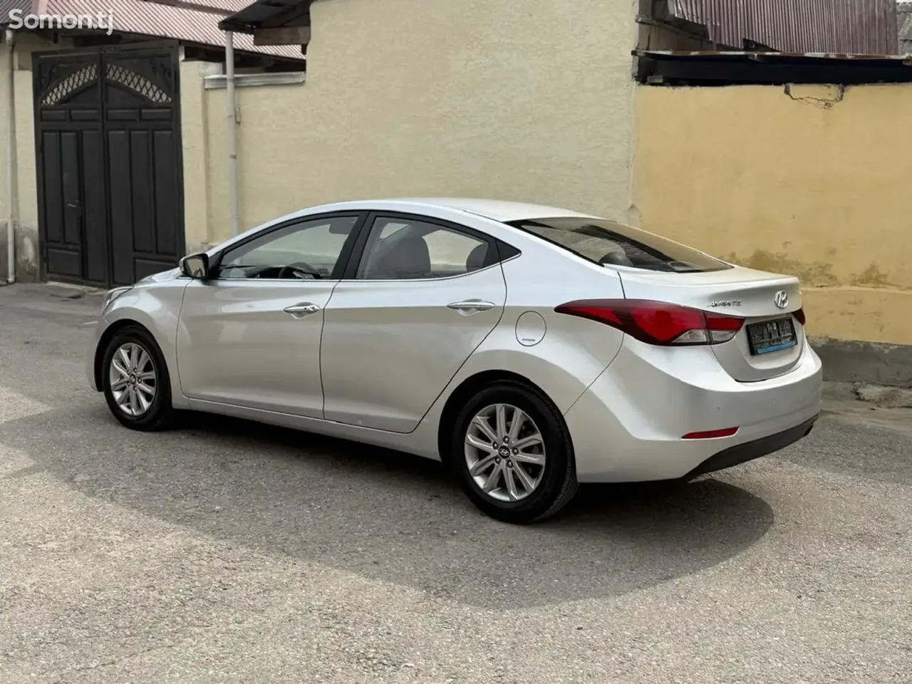 Hyundai Avante 2014 · 1.6 AT