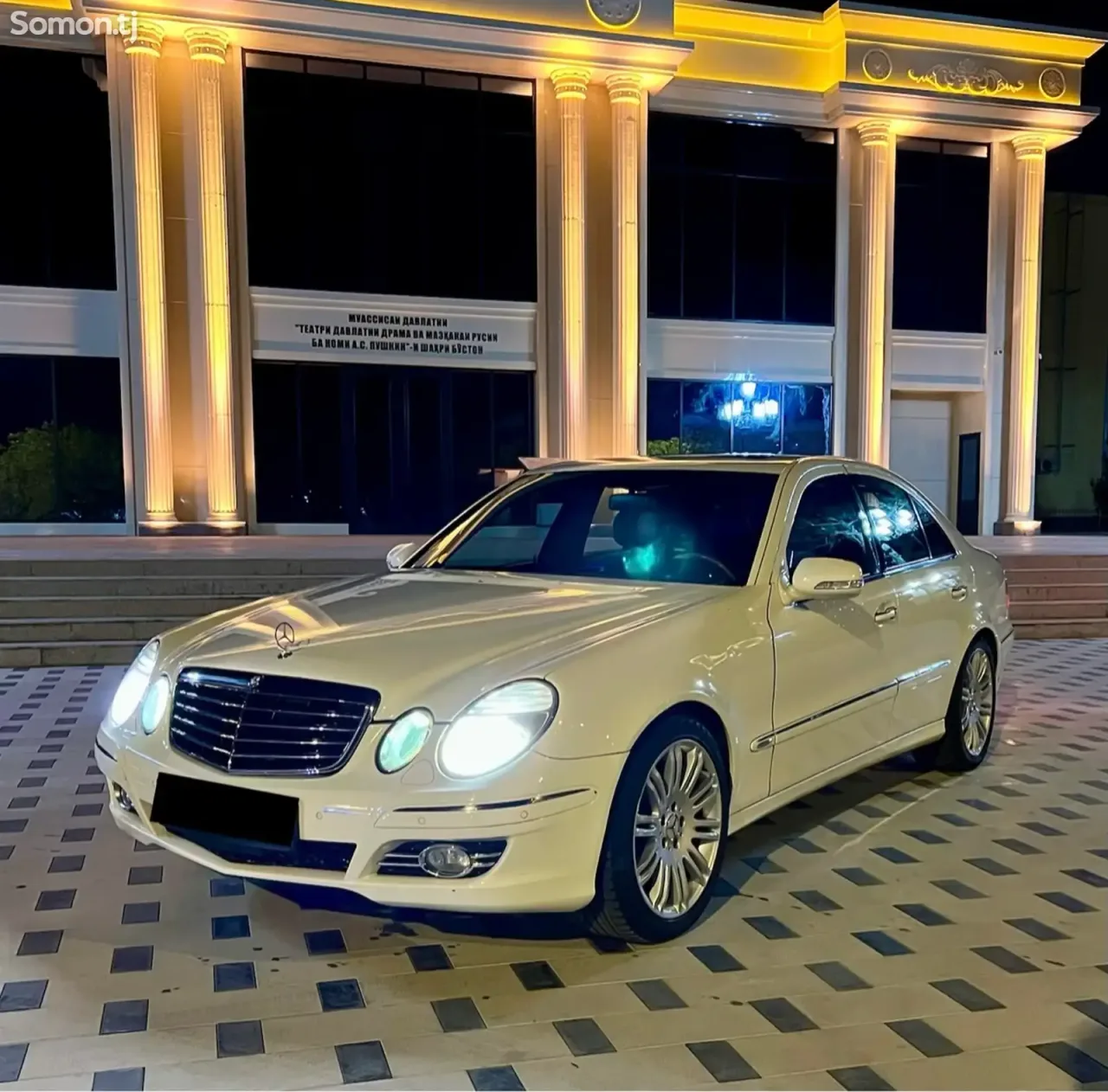 Mercedes-Benz E class 2007 · 3.5 AT