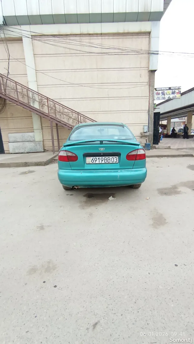 Daewoo Lanos 1996 · 1.6 MT