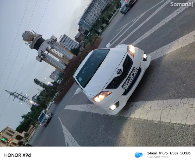 Toyota Camry 2011 · 2.5 AT